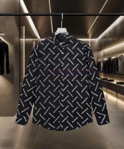 Balenciaga Paris Bestseller Is Coming Runway Style Full Print Barrage Logo Long Sleeved Shirt 2 v2pgxcty