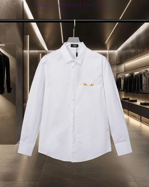 FENDI's Hot Selling Item Is Coming! The Chest Has Devil Like Little Eyes And The Back Has Hollo 87ylojjp