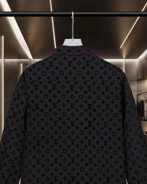 LV Louis Vuitton's Bestseller Is Coming! Classic Louis Vuitton MONOGRAM Pattern Full Width Plus z04nlafi - Image 5