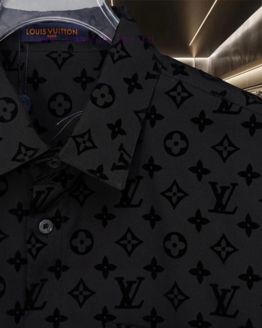 LV Louis Vuitton's Bestseller Is Coming! Classic Louis Vuitton MONOGRAM Pattern Full Width Plus z04nlafi - Image 7