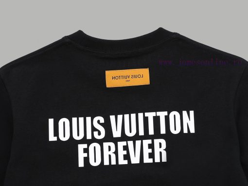 Top Differentiated CurrencyStyle: Louis Vuitton LV Offset Printed Three-dimensional Letter Shor zqn6pa3y - Image 12