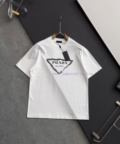 Prada 2025 Short Sleeved T-shirt Weighing 260g Is A Great Choice For Creating Casual And Fashio el2j58qv