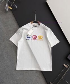 Gucci2025 Short Sleeved T-shirt Weighing 260g Is A Great Choice For Creating Casual And Fashion fgdjpj5g