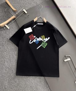 GIVENCHY 2025SS Spring/Summer Round Neck Fashion Short Sleeve T-shirt Synchronized With The Off kfiokpzj