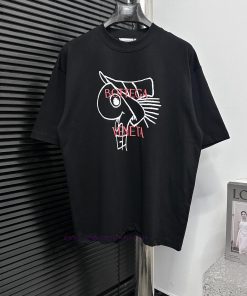 Bottcea Ventea's New Bottea BV Minimalist Fashion Logo Paired With A Printed Short Sleeved T-sh 2au2u8f8