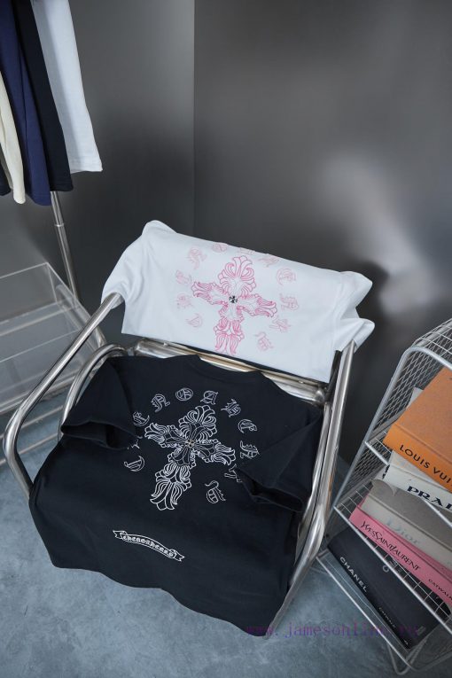 Ch * Ome Hearte 25SS Early Spring New Collection Croheart Patch Short SleeveLight Luxury Fashio uek3tyt0 - Image 9