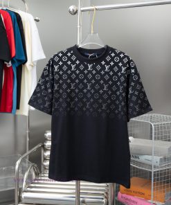 High-qualityLv 2025 Early Spring New Item Louis Vuitton MONOGRAM Vintage Gradient Short Sleeved 3drl6m4k
