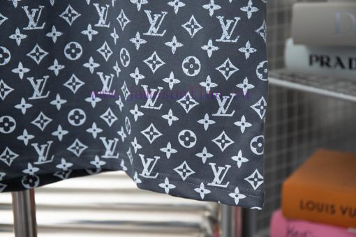 High-qualityLv 2025 Early Spring New Item Louis Vuitton MONOGRAM Vintage Gradient Short Sleeved gggxomua - Image 7