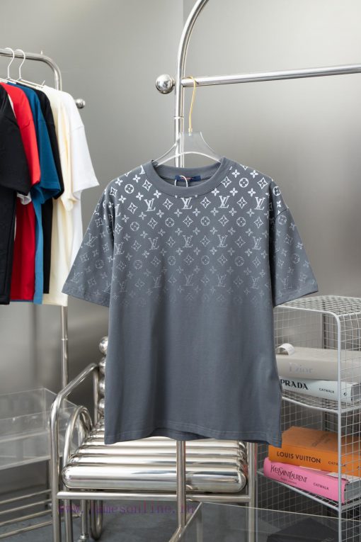 High-qualityLv 2025 Early Spring New Item Louis Vuitton MONOGRAM Vintage Gradient Short Sleeved ogn754jc - Image 2