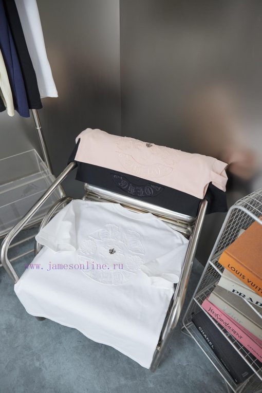 Ch * Ome Hearte 25SS Early Spring New Collection Embroidered Clough Cross Short SleeveLight Lux tvzhlj3v - Image 9