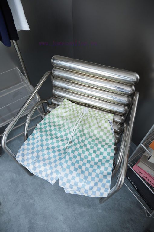 LV Louis Vuitton 25ss New Silk Gradient ShortsThe Damier Pattern Is Integrated With The Marque 8dbv4lq4 - Image 9