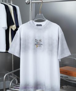 Ch * Ome Hearte 25SS Early Spring New Collection Kroheart Logo Printed Short SleeveLight Luxury lc41r1y4