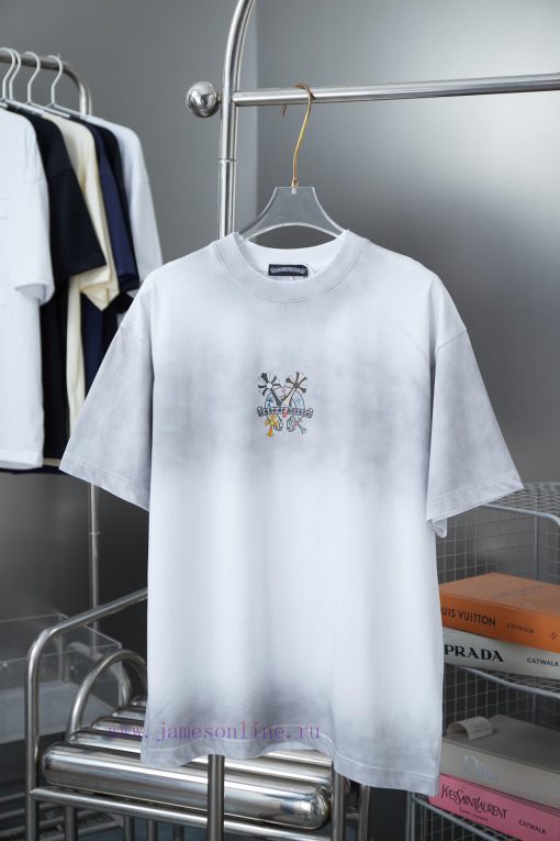 Ch * Ome Hearte 25SS Early Spring New Collection Kroheart Logo Printed Short SleeveLight Luxury lc41r1y4