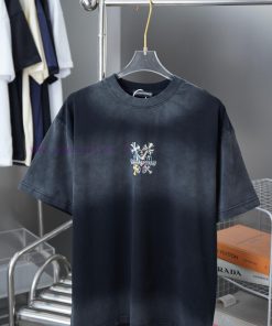 Ch * Ome Hearte 25SS Early Spring New Collection Kroheart Logo Printed Short SleeveLight Luxury 1lgsxg5l
