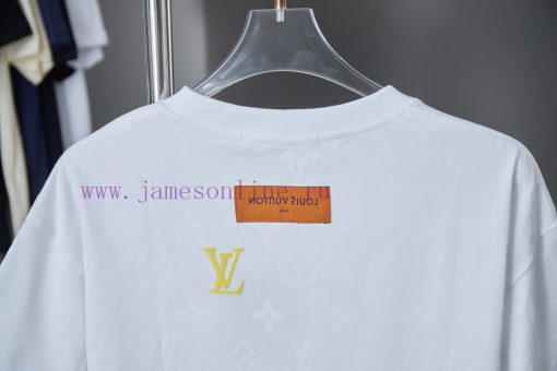 Louis LV 25ss Early Spring New Short Sleeved Full Bottom Printed Foam Letter Short Sleeved Shir zct9chor - Image 8