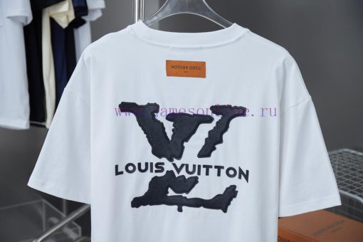 LV Louis Vuitton 25SS Early Spring New Three-dimensional Sponge Foam Lv Letter Short Sleeved Sh txhmereu - Image 7