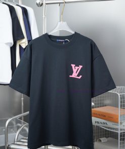 LV Louis Vuitton 25SS Early Spring New Three-dimensional Thick Plate Lv Letter Short SleevedLig pedguod1