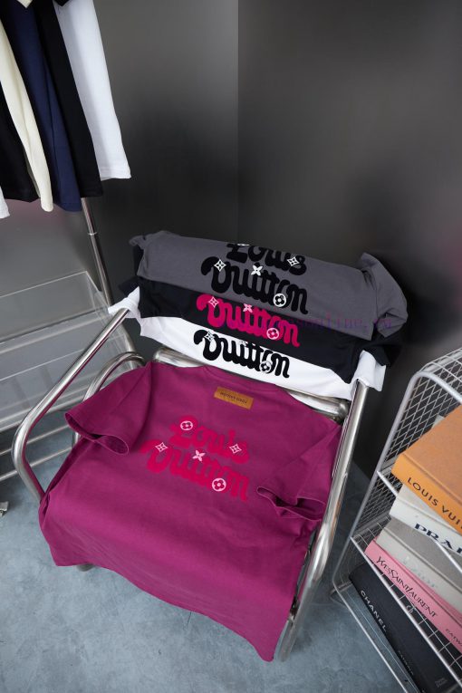 LV Louis Vuitton 25SS Early Spring New Three-dimensional Silicone Flocking Lv Letter Short Slee jkcgrdw1 - Image 9