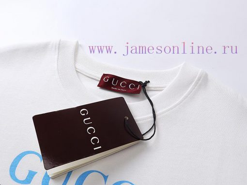 Not Taken Off The Shelves Throughout The Year If There Is Stock AvailableGUCCI Gucci2025SS Show kvojb6me - Image 4
