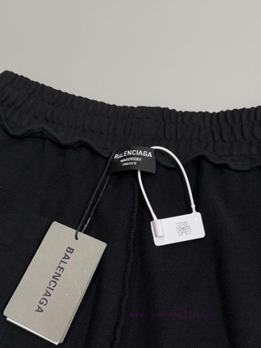 [High Quality] BALENCIAGA A New Classic Shorts From Balenciaga In The Summer Of 2025 Featuring 2d7wur7q - Image 9