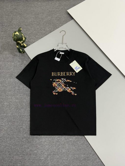 Burberry Round Neck Short Sleeved T-shirtThe Brand Logo Is Created Using The Cross Stitch Embro yo17o2rh