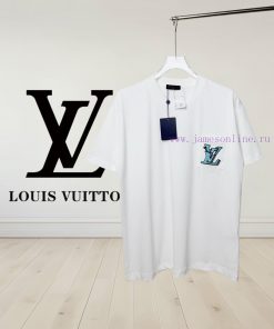 [High Quality] Louis Vuitton 25ss Spring/Summer Collection Features Embroidered Logo On The Che ipj4t02c