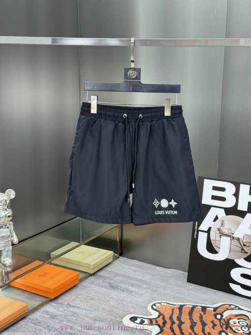 LV 2024 Spring And Summer New Beach Pants Official Shorts Website Synchronized With The Origina b5hziuqz
