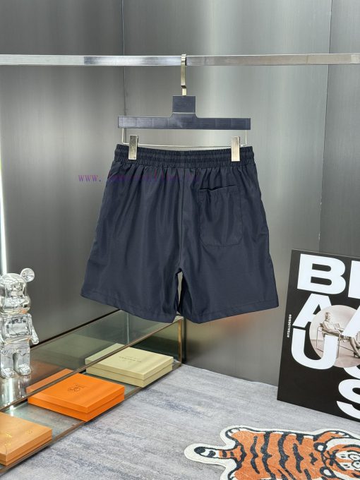 LV 2024 Spring And Summer New Beach Pants Official Shorts Website Synchronized With The Origina b5hziuqz - Image 3