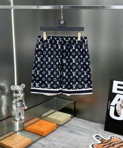 LV 2024 Spring And Summer New Beach Pants Five Cent Shorts Official Website Synchronized With O vo2z83e7
