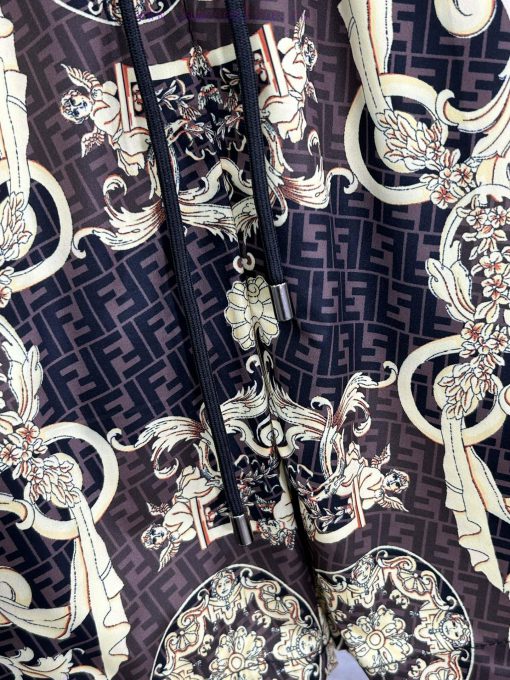 Versace 2024 Spring/Summer New Beach Pants Five Cent Shorts Official Website Synchronized With gy54zqk1 - Image 7