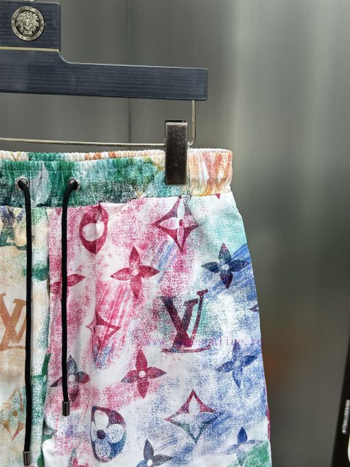 LV 2024 Spring And Summer New Beach Pants Five Cent Shorts Official Website Synchronized With O bwhcd1qd - Image 4