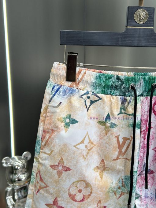 LV 2024 Spring And Summer New Beach Pants Five Cent Shorts Official Website Synchronized With O bwhcd1qd - Image 5