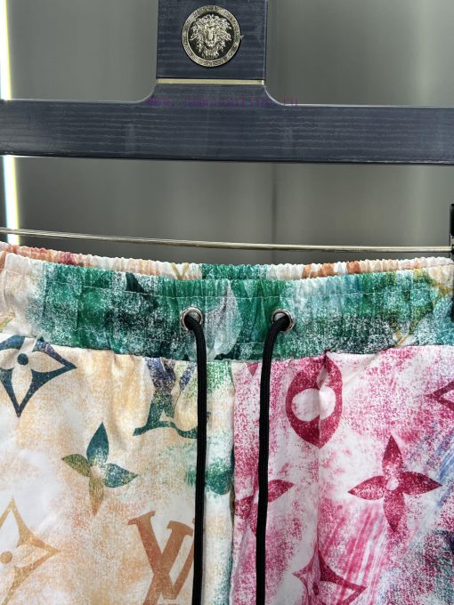 LV 2024 Spring And Summer New Beach Pants Five Cent Shorts Official Website Synchronized With O bwhcd1qd - Image 6