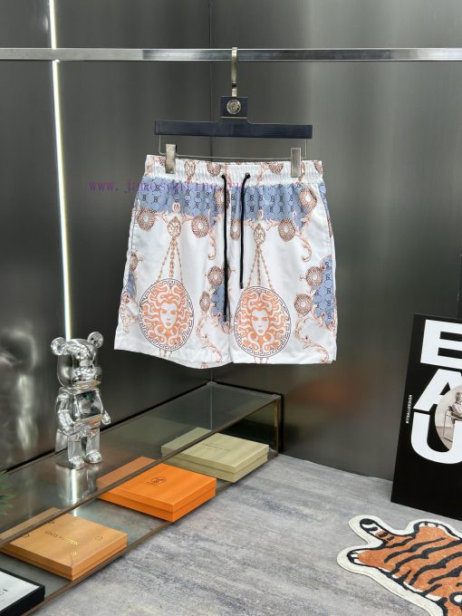 Versace 2024 Spring/Summer New Beach Pants Five Cent Shorts Official Website Synchronized With 2qz8hwzc - Image 2