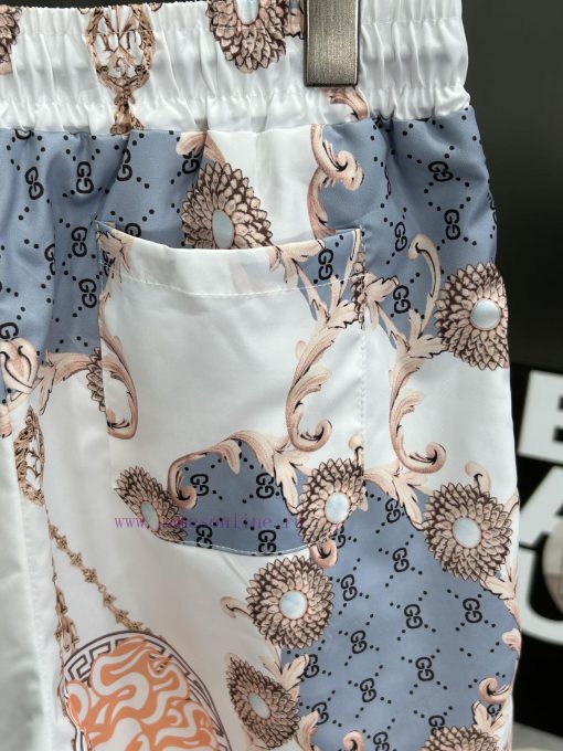 Versace 2024 Spring/Summer New Beach Pants Five Cent Shorts Official Website Synchronized With 2qz8hwzc - Image 8