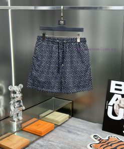 Burberry's New Beach Shorts For Spring And Summer 2024 With A 1-1 Replica Of The Original Versi vfcklxla