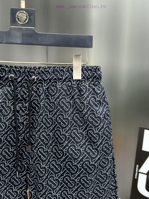 Burberry's New Beach Shorts For Spring And Summer 2024 With A 1-1 Replica Of The Original Versi vfcklxla - Image 4
