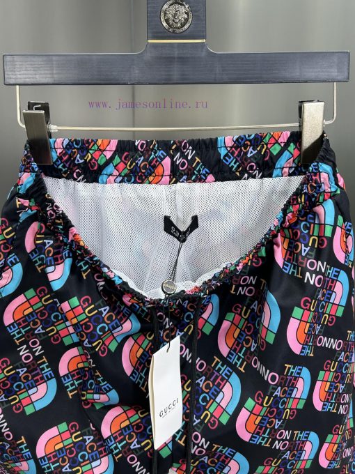 GUCCI 2024 Spring And Summer New Beach Pants Five Cent Shorts Official Website Synchronized Wit j1iqi10d - Image 9