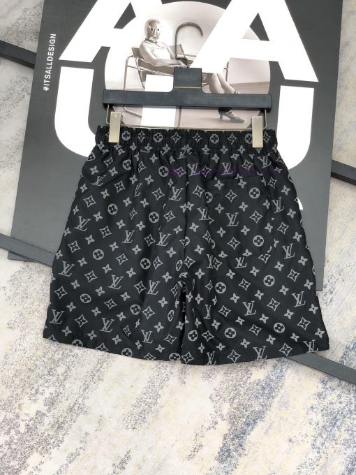 LV 2024 Summer Men's Casual Shorts Beach Pants Customized Quick Drying Fabric Soft And Smooth T 254blld0 - Image 3