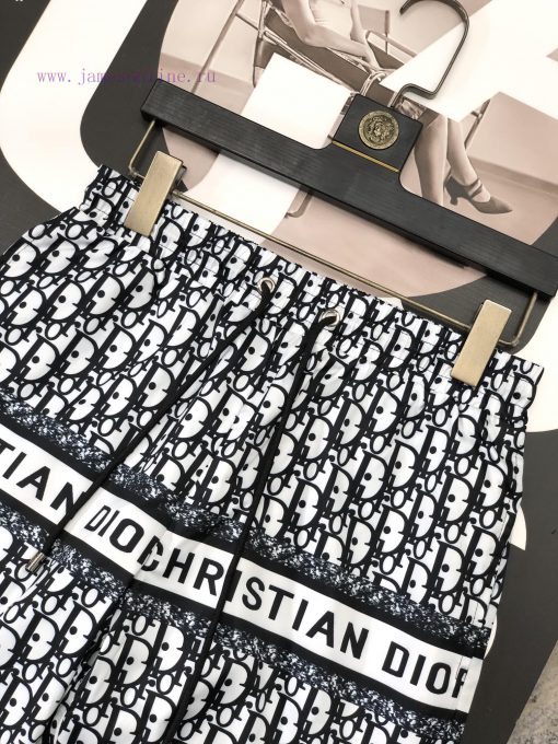 Dior 2024 Summer Men's Casual Shorts Beach Pants Customized Quick Drying Fabric Soft And Smooth 420lglfm - Image 4