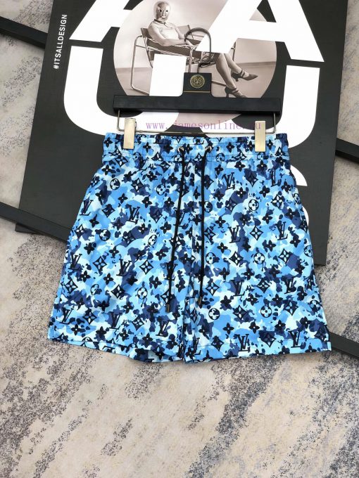 LV 2024 Summer Men's Casual Shorts Beach Pants Customized Quick Drying Fabric Soft And Smooth T cnedc88n - Image 2