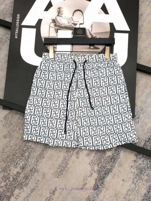 Fendi 2024 Summer Men's Casual Shorts Beach Pants Customized Quick Drying Fabric Soft And Smoot 3gdfxiwd - Image 2