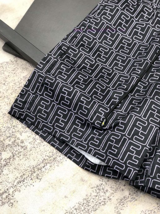 Fendi 2024 Summer Men's Casual Shorts Beach Pants Customized Quick Drying Fabric Soft And Smoot su2vh2kw - Image 8