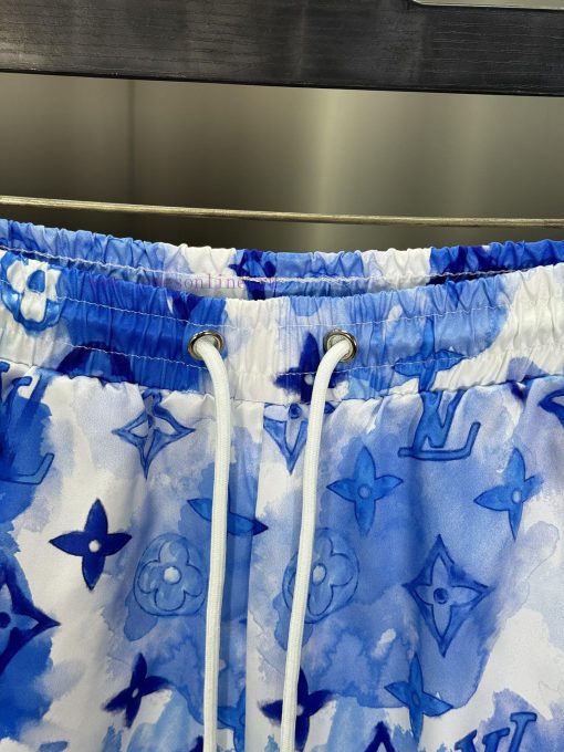 LV 2024 Spring And Summer New Beach Pants Official Shorts Website Synchronized With The Origina 10a8va74 - Image 6