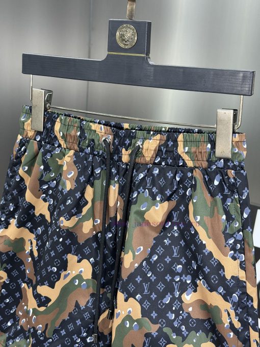 LV 2024 Spring And Summer New Beach Pants Official Shorts Website Synchronized With The Origina sr4wc4cr - Image 7