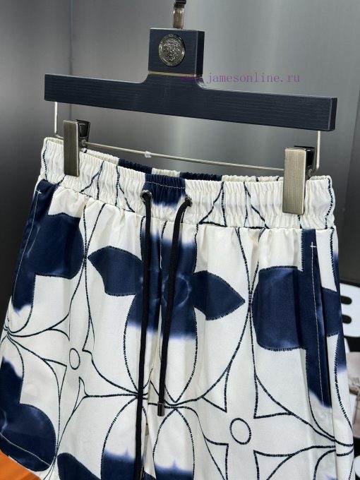 LV 2024 Spring And Summer New Beach Pants Official Shorts Website Synchronized With The Origina 43o2ibfd - Image 8