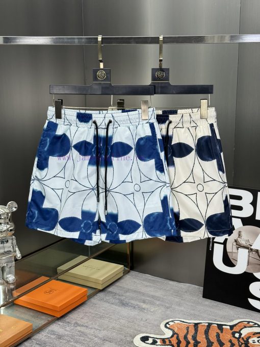 LV 2024 Spring And Summer New Beach Pants Official Shorts Website Synchronized With The Origina 43o2ibfd - Image 10