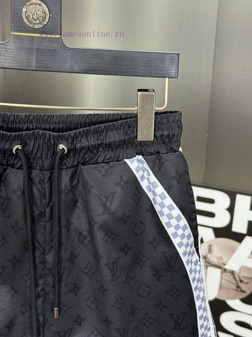 LV 2024 Spring And Summer New Beach Pants Official Shorts Website Synchronized With The Origina r51aef0v - Image 5