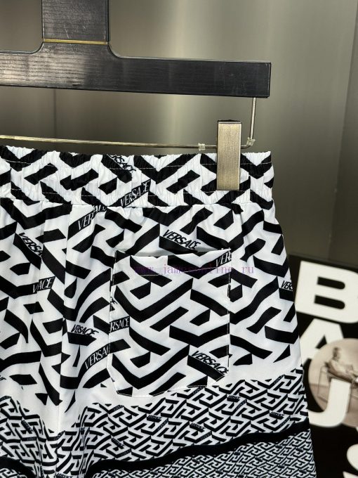 Versace 2024 Spring/Summer New Beach Pants Shorts Official Website Synchronized With Original 1 m5z71969 - Image 9