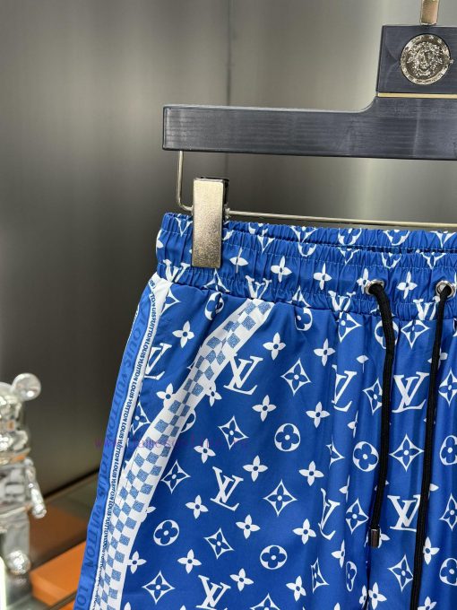LV 2024 Spring And Summer New Beach Pants Official Shorts Website Synchronized With The Origina 2gtny76u - Image 6